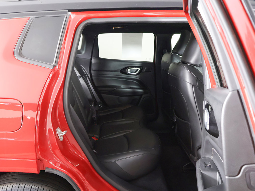 Used 2024 Jeep Compass Limited w/ High Altitude Package AWD/4WD image 35