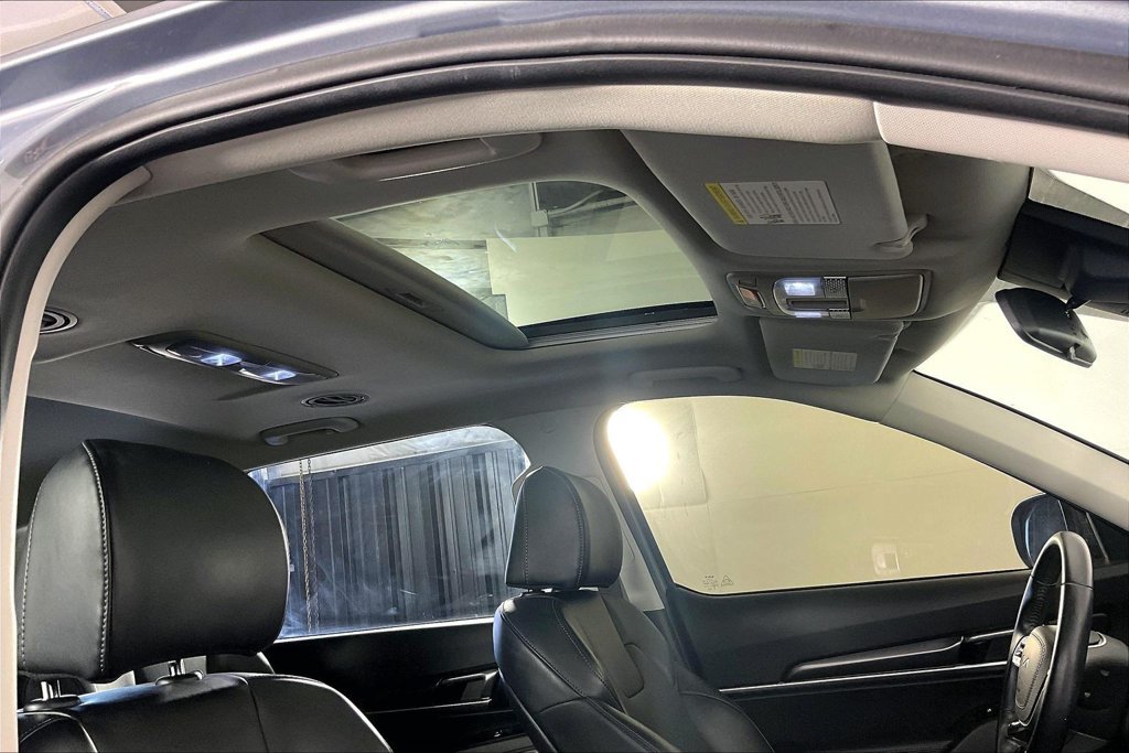 Used 2025 Kia Telluride S FWD image 19