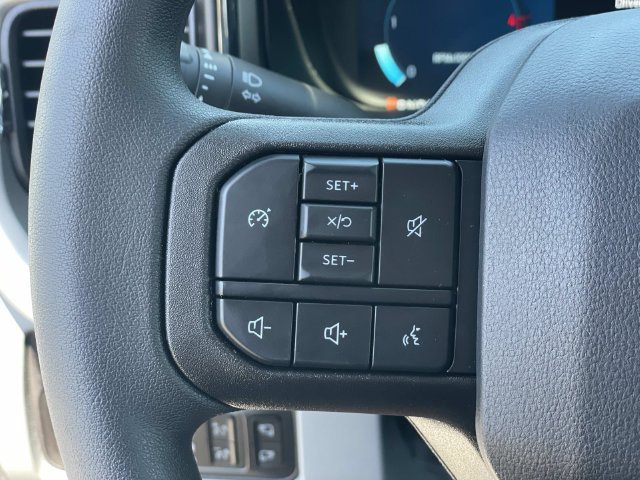 New 2026 Ford F350 XLT w/ XLT Premium Package AWD/4WD image 8