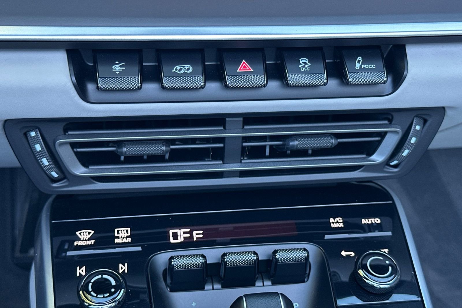 Used 2022 Porsche 911 Turbo S image 25