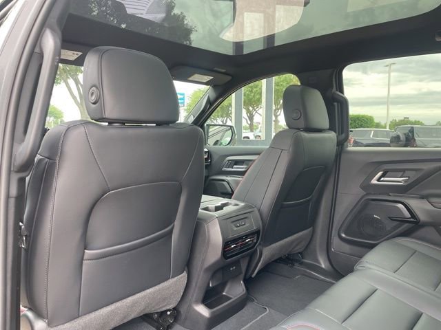 Used 2025 Chevrolet Silverado EV RST AWD/4WD image 9