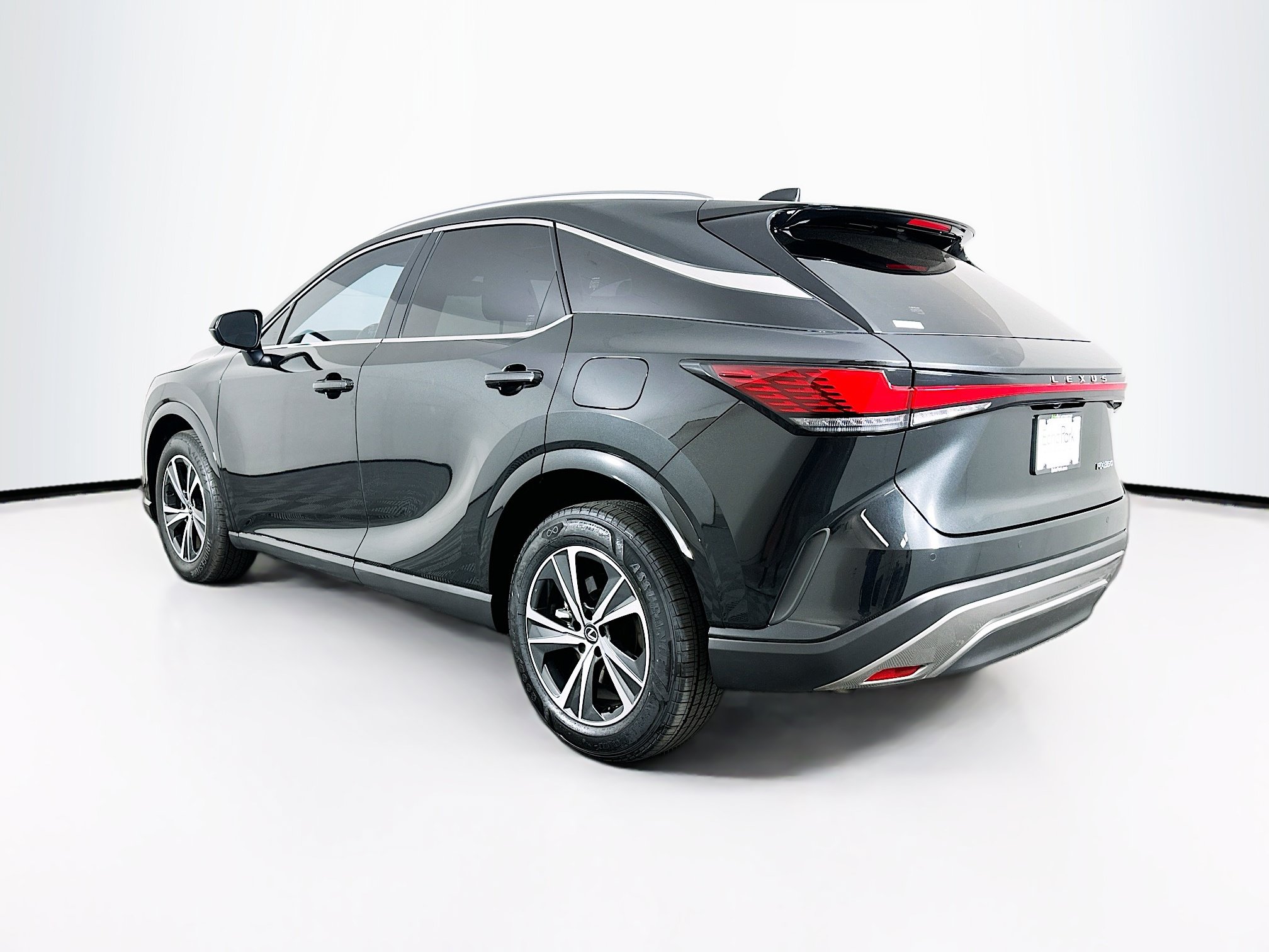 Used 2024 Lexus RX 350 Premium w/ Accessory Package (Z1) FWD image 5