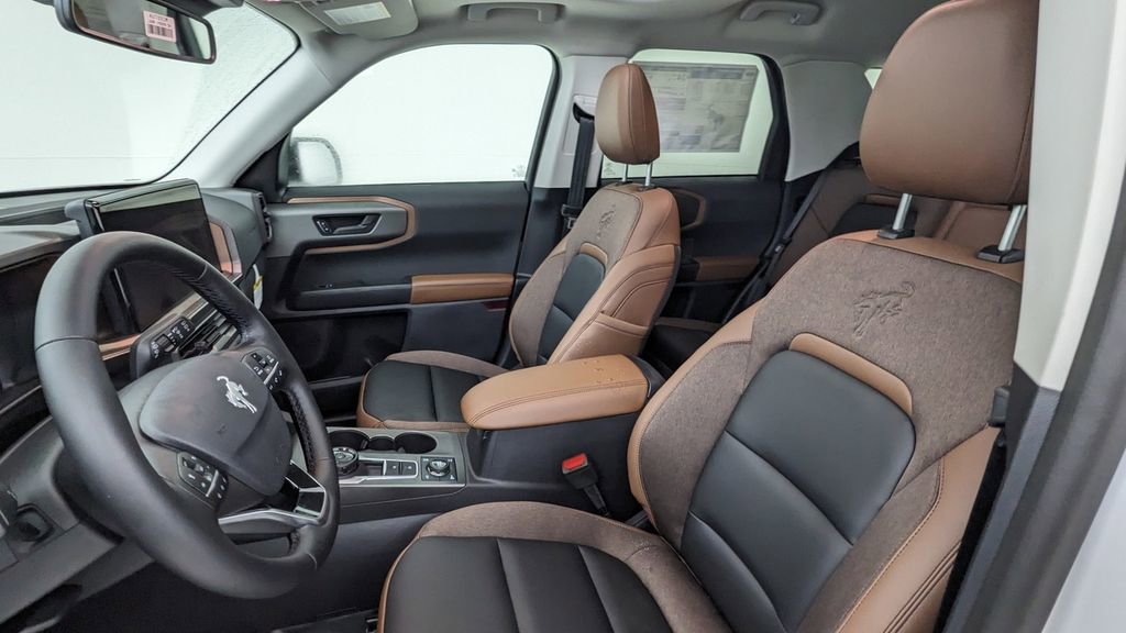 New 2025 Ford Bronco Sport Outer Banks w/ Sasquatch Outer Banks Package image 2