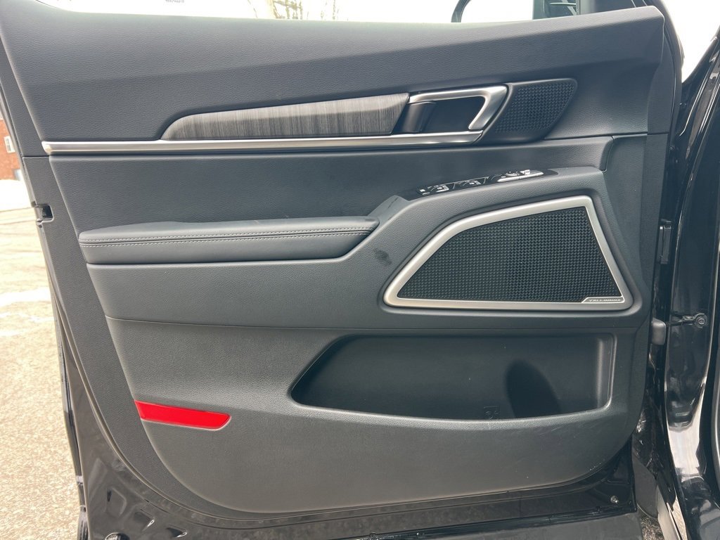 Certified 2023 Kia Telluride EX image 9