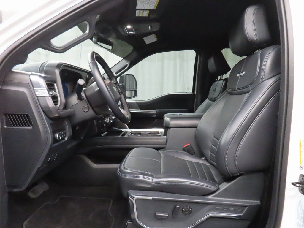 Used 2025 Ford F250 Platinum AWD/4WD image 11