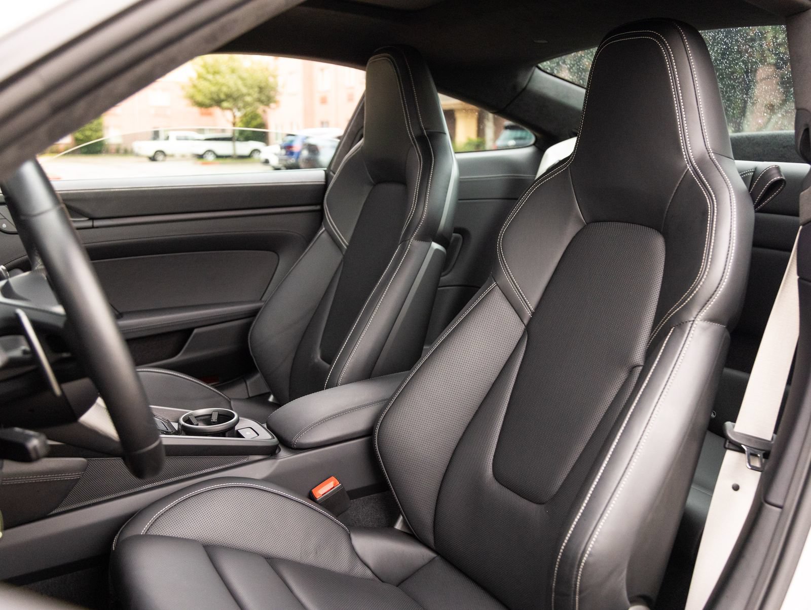 Certified 2024 Porsche 911 Carrera GTS RWD image 4