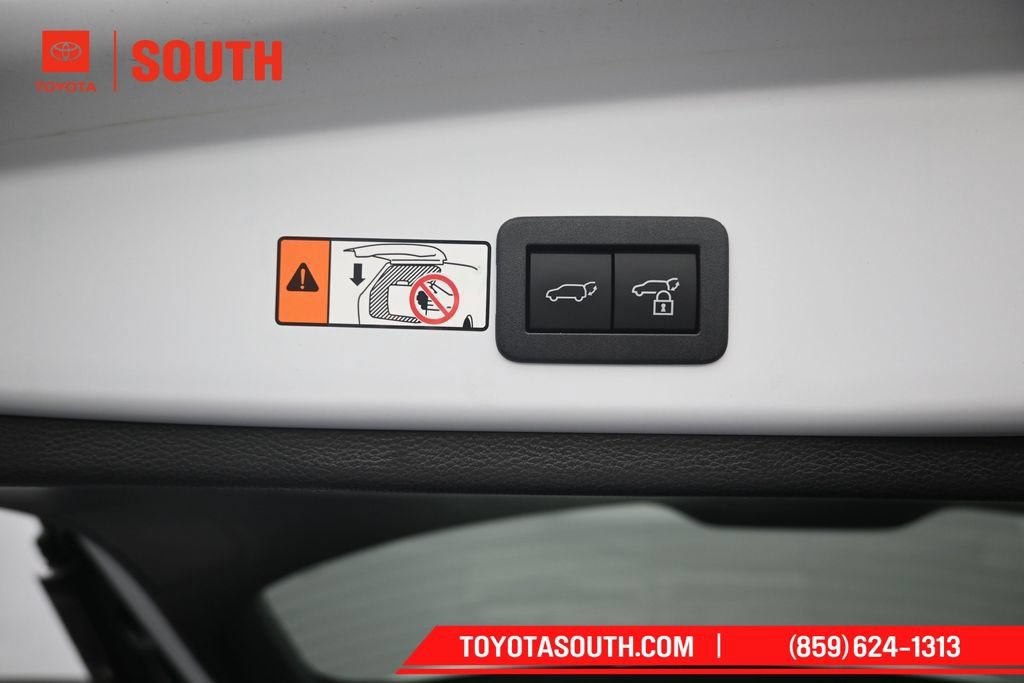 Used 2026 Toyota Corolla Cross AWD Hybrid w/ Convenience Package image 32