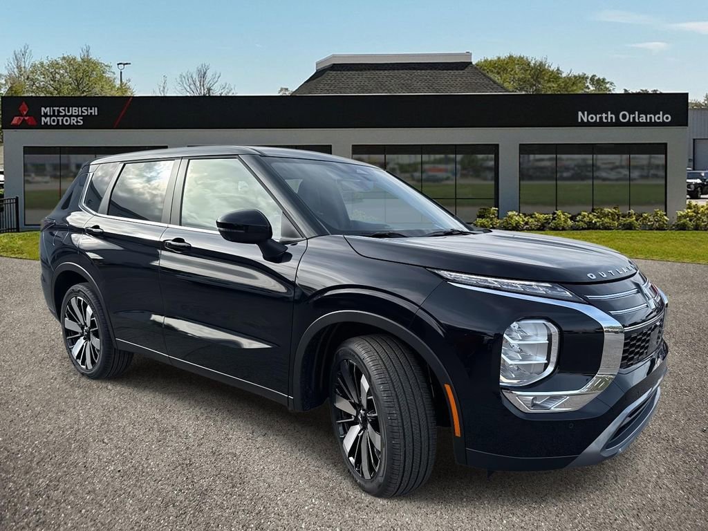 New 2026 Mitsubishi Outlander SE image 2