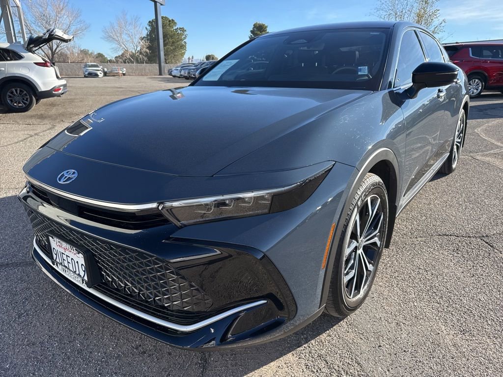 Used 2026 Toyota Crown Limited image 3