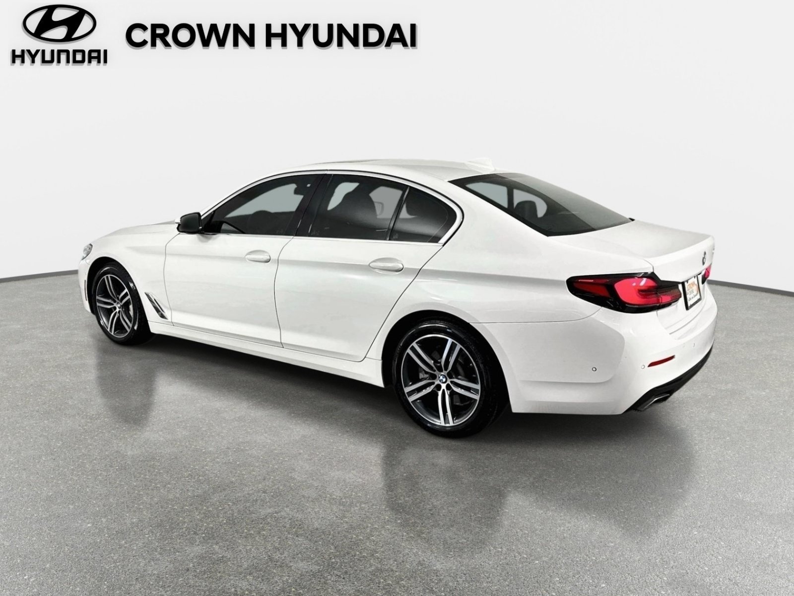 Used 2021 BMW 530i w/ Premium Package RWD image 7
