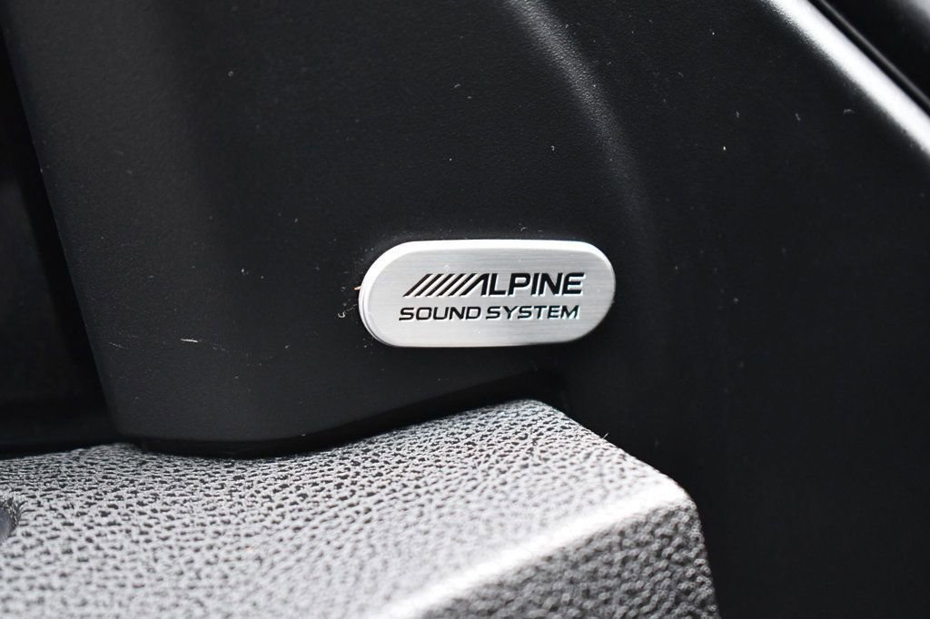 Used 2019 Chrysler 300 S image 20