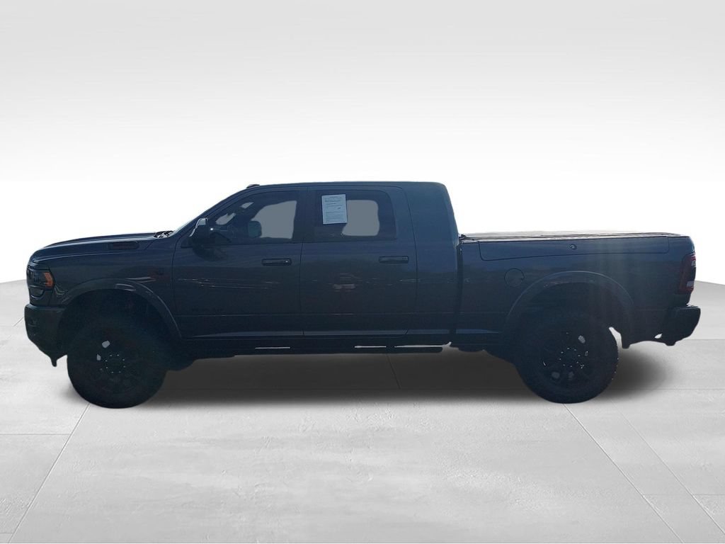 Used 2022 RAM 2500 Limited AWD/4WD image 2