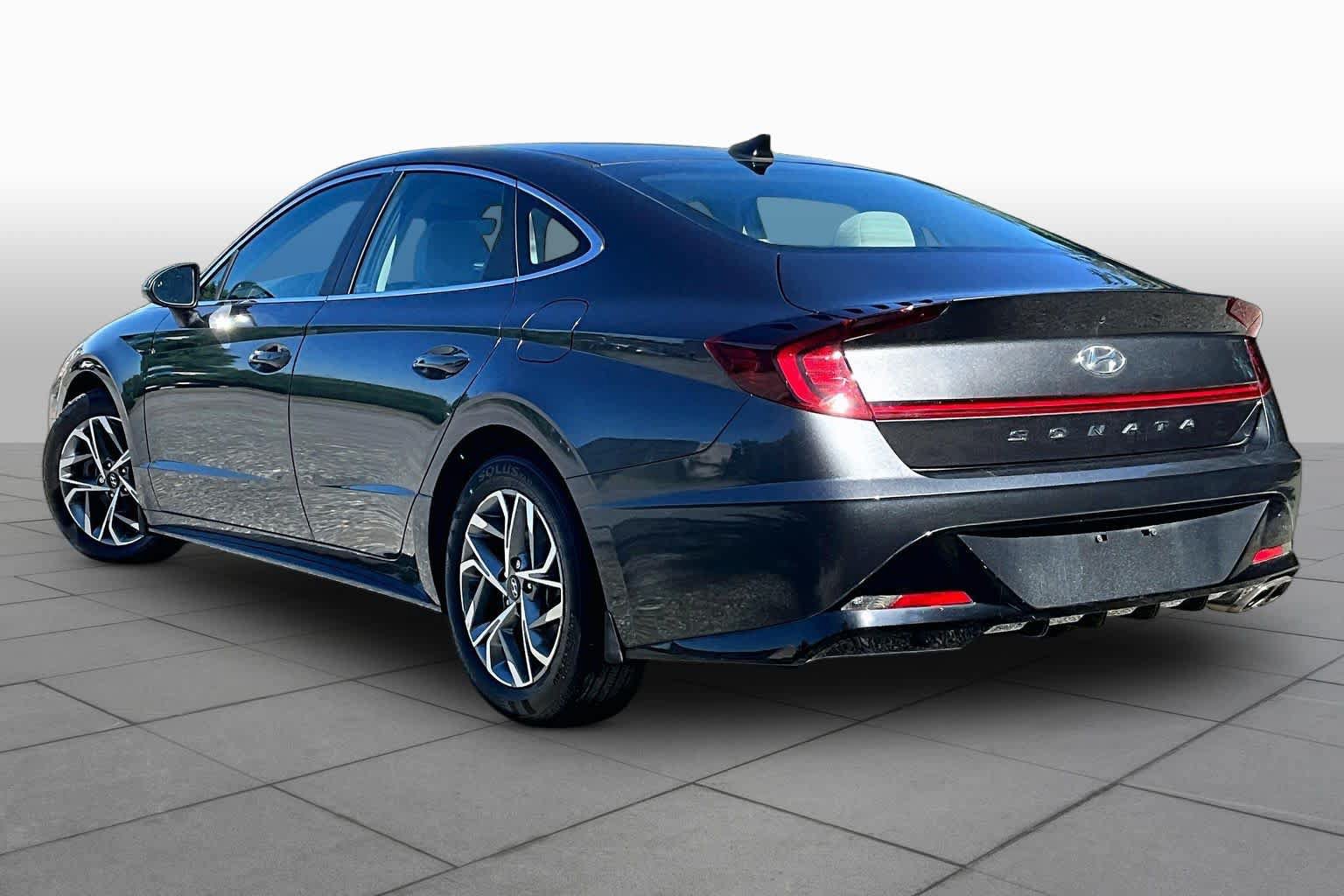 Used 2023 Hyundai Sonata SEL FWD image 12