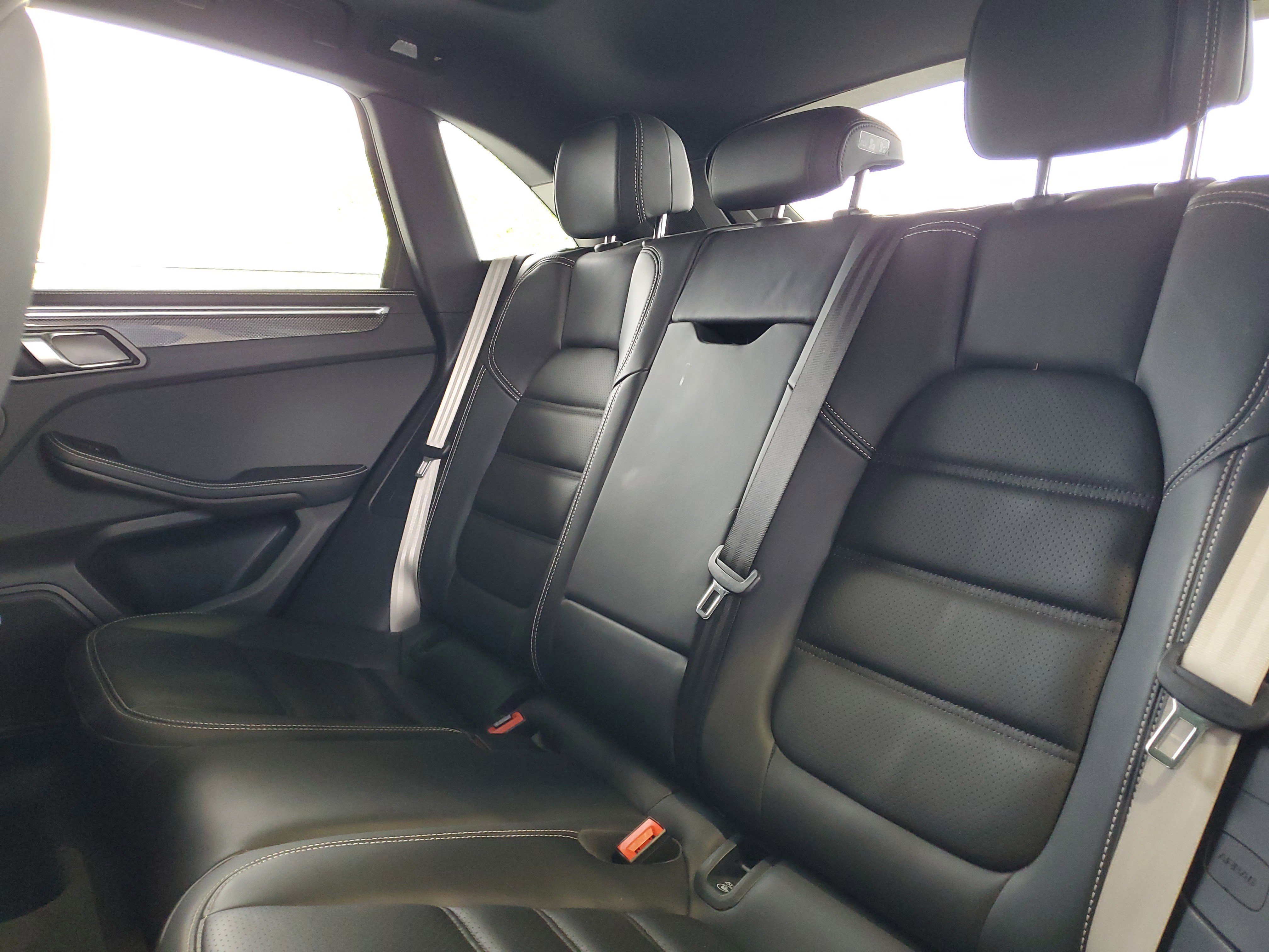 Used 2022 Porsche Macan GTS AWD/4WD image 8