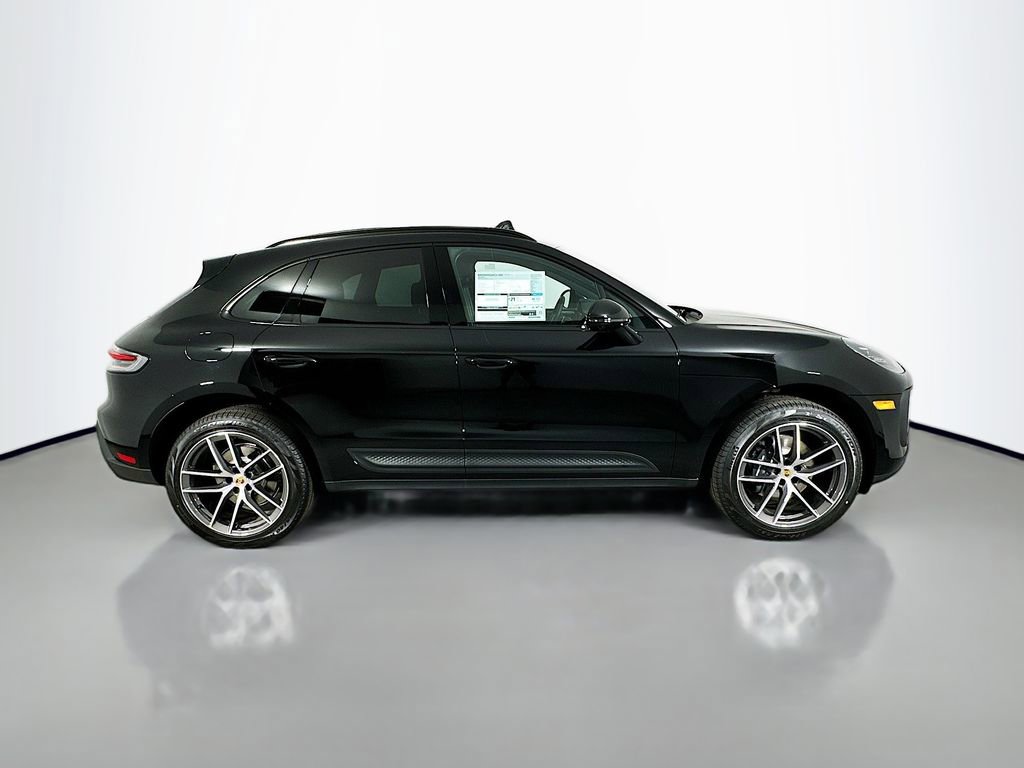 Certified 2026 Porsche Macan image 8
