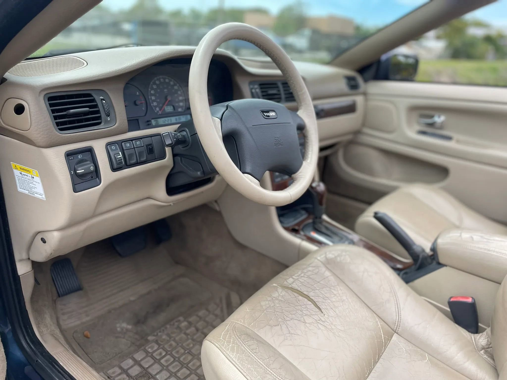 Used 2003 Volvo C70 LT image 32