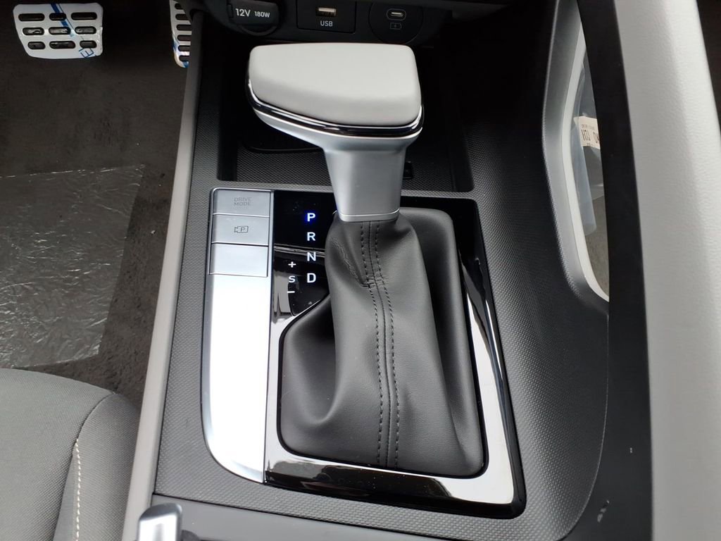 New 2026 Hyundai Elantra Sport image 11