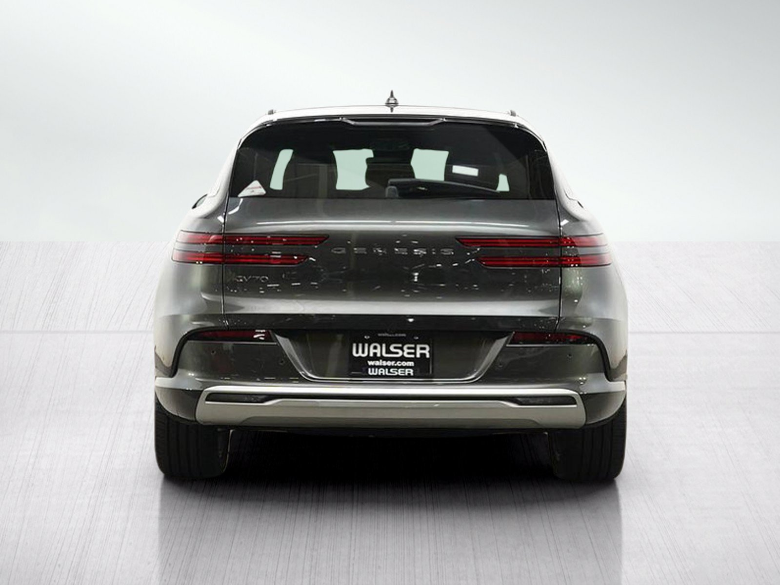 Used 2023 Genesis Electrified GV70 AWD/4WD image 4