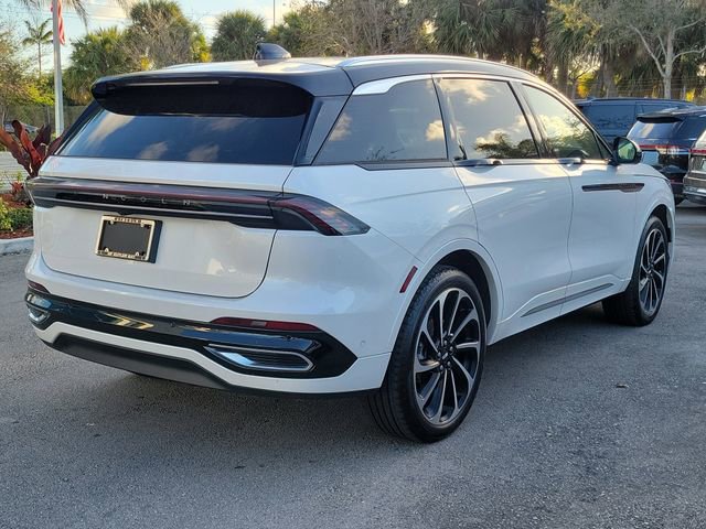 Certified 2024 Lincoln Nautilus Black Label AWD/4WD image 5