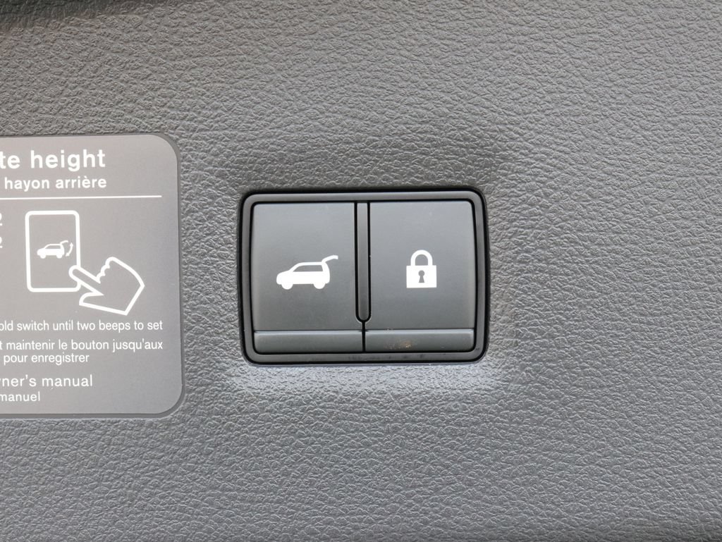Used 2023 INFINITI QX55 Sensory w/ Lighting Package AWD/4WD image 40