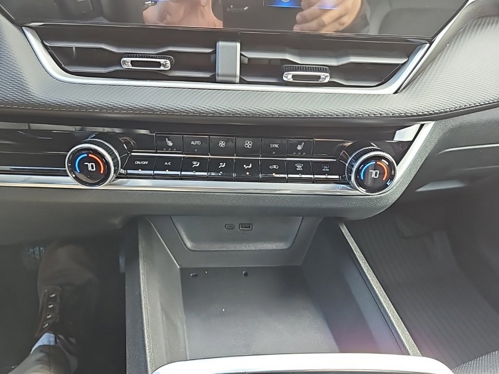 New 2026 Chevrolet Equinox LT w/ Convenience Package II image 19