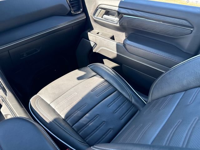 Used 2024 GMC Sierra 2500 AT4X AWD/4WD image 16