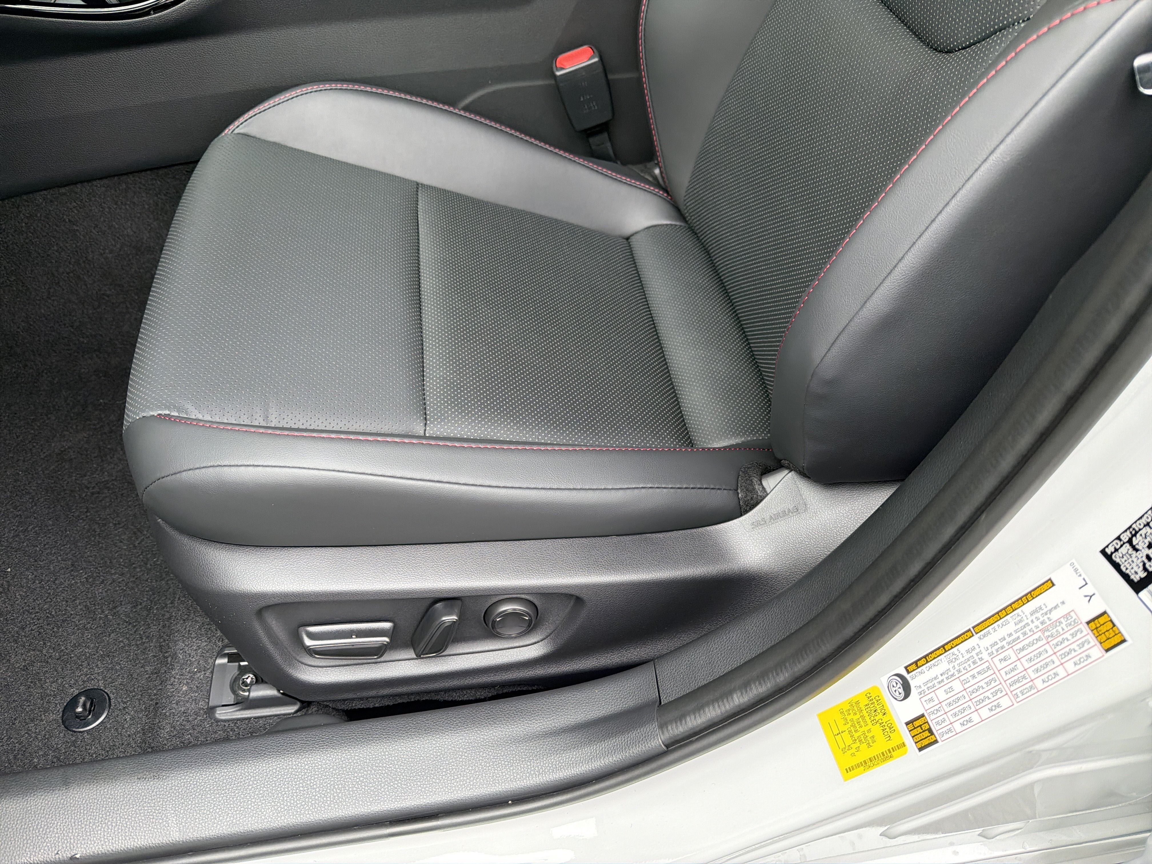 New 2027 Toyota Prius Plug-In Hybrid w/ Limited Premium Package FWD image 9