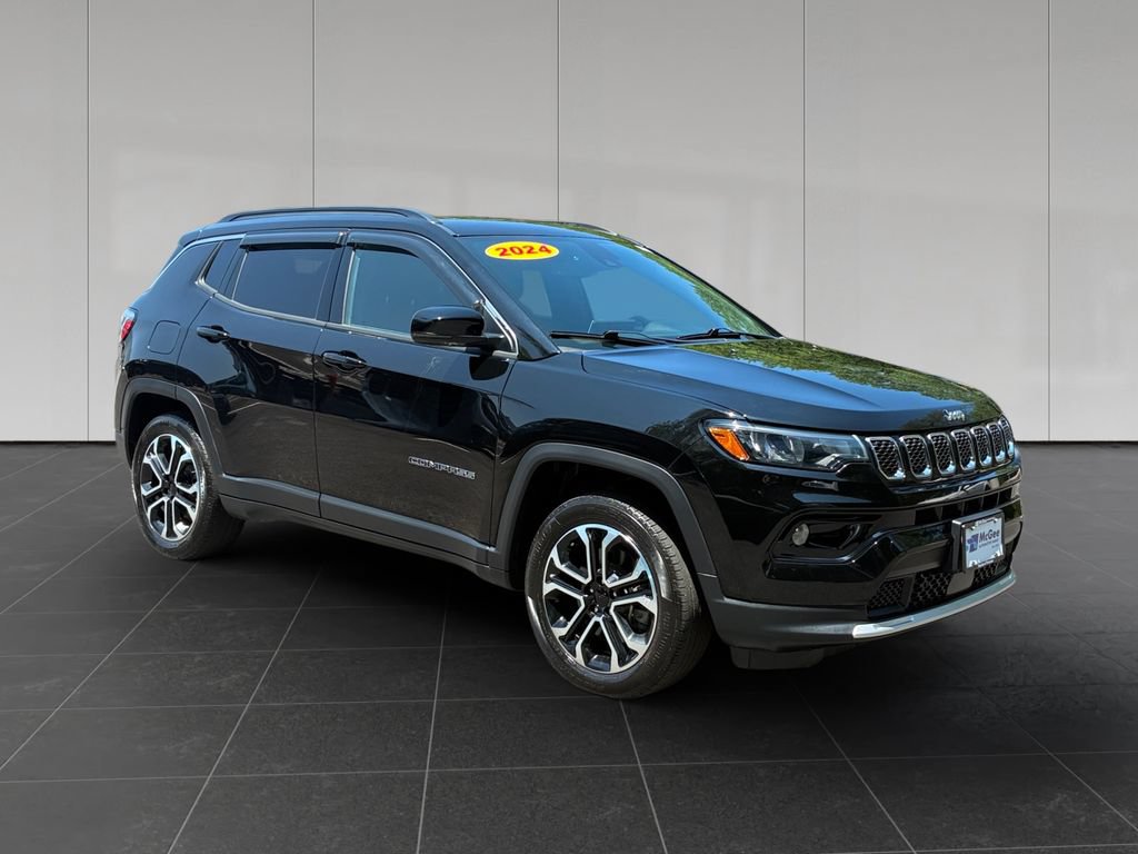 Used 2024 Jeep Compass Limited w/ Sun and Sound Group AWD/4WD image 7