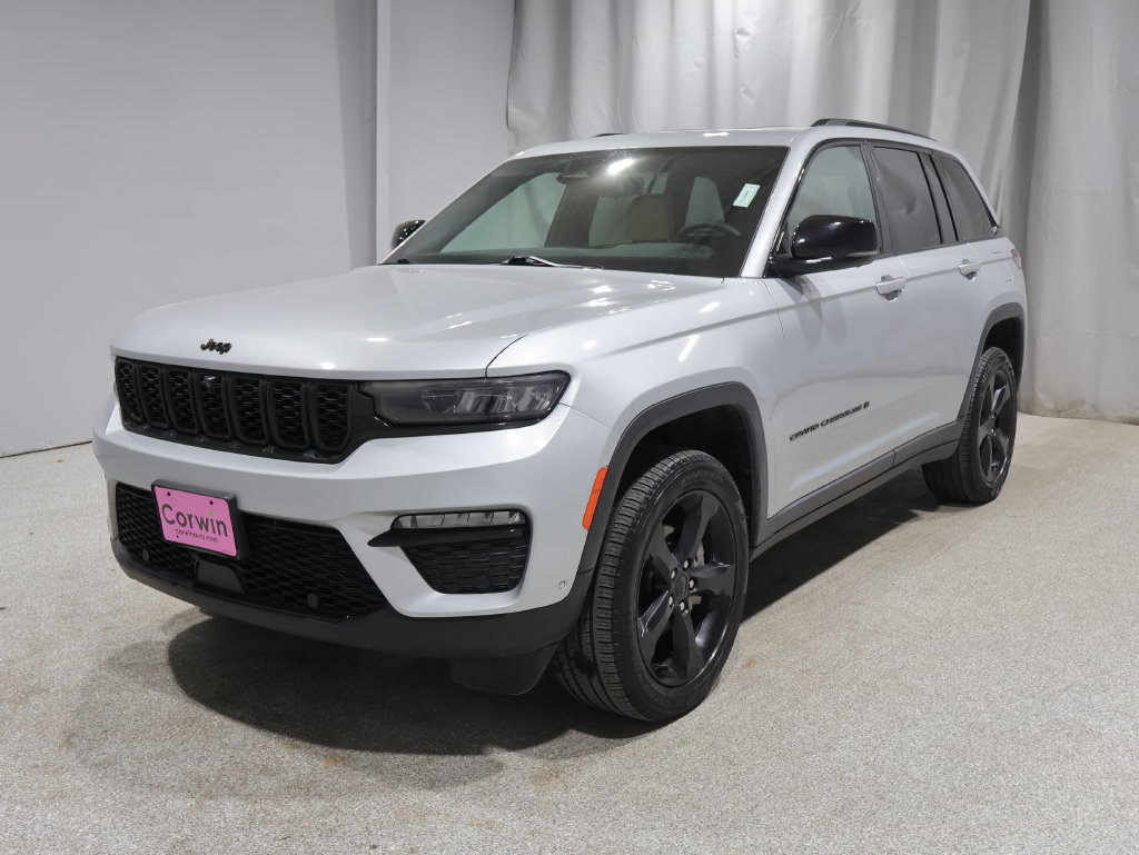 Certified 2023 Jeep Grand Cherokee Limited w/ Luxury Tech Group II AWD/4WD image 7