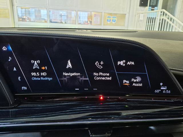 Used 2021 Cadillac Escalade Sport w/ Driver Assist Tech Package image 22