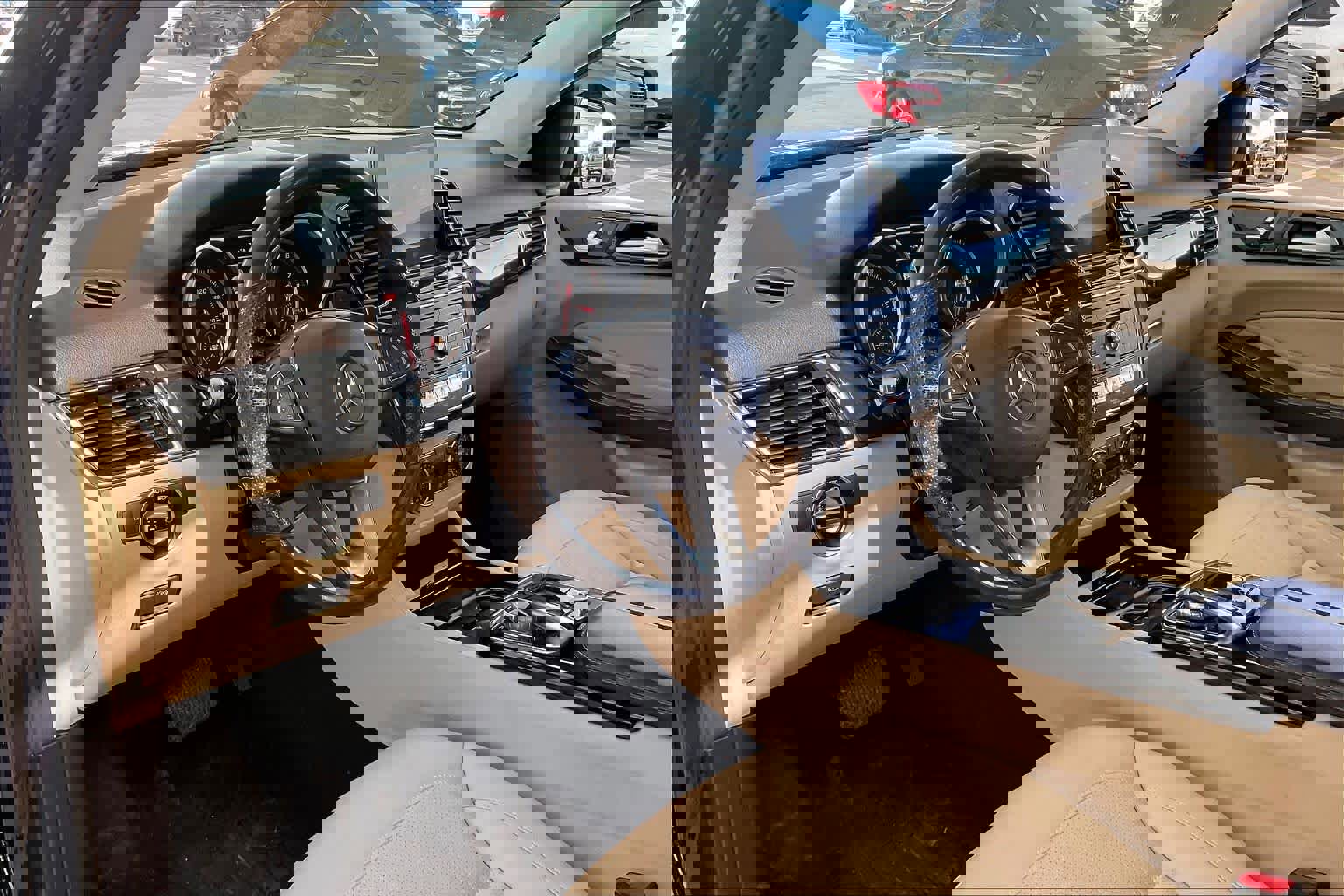 Used 2017 Mercedes-Benz GLE 350 4MATIC w/ Premium 2 Package image 17