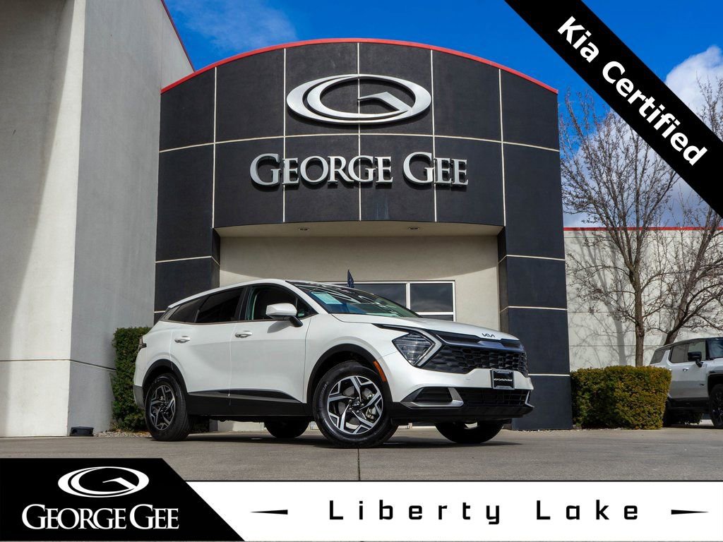 Certified 2025 Kia Sportage LX image 1