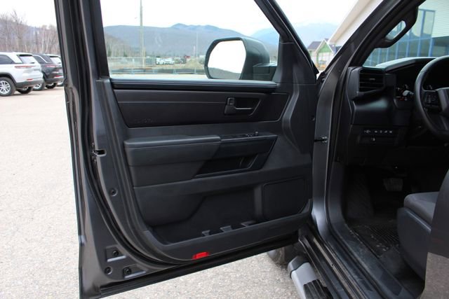 Used 2025 Toyota Tundra SR w/ SR Tow Package image 32