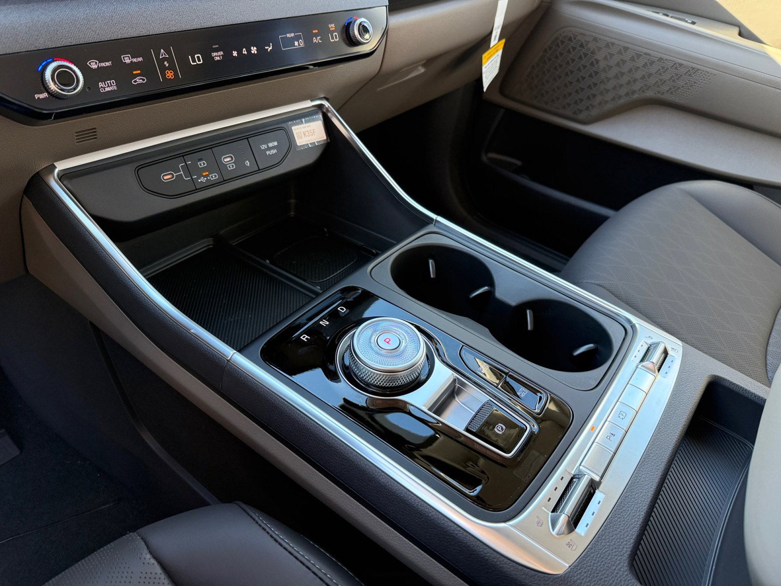 New 2026 Kia Carnival SX image 13