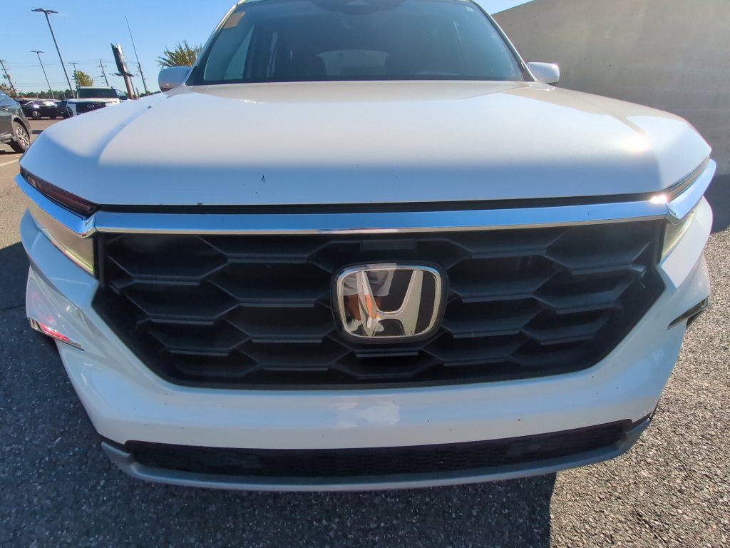 Used 2024 Honda Pilot EX-L image 2
