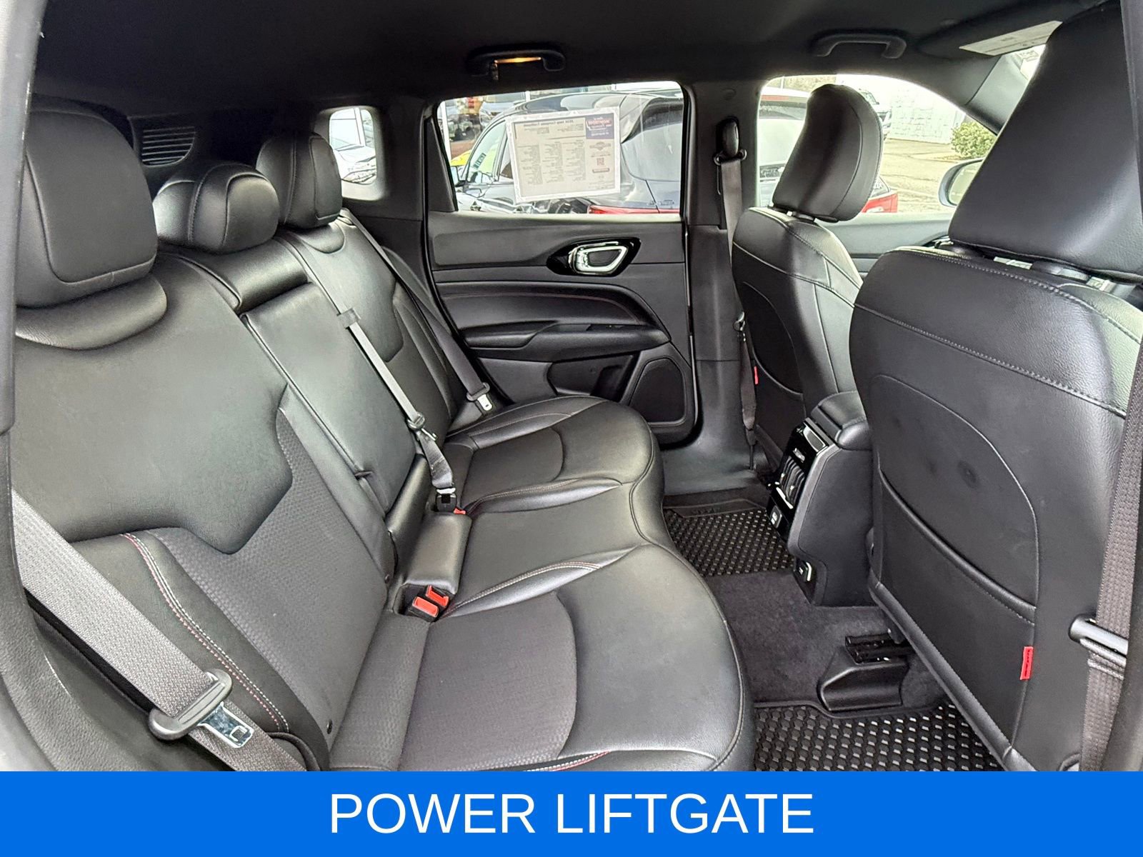 Used 2024 Jeep Compass Trailhawk image 19
