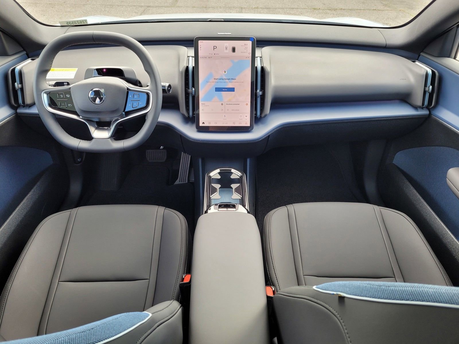 New 2026 Volvo EX30 Plus w/ Protection Package image 12