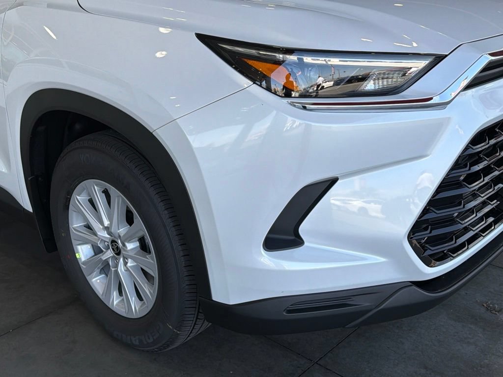 New 2026 Toyota Grand Highlander XLE FWD image 8