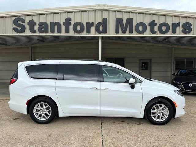 Used 2021 Chrysler Voyager Lxi