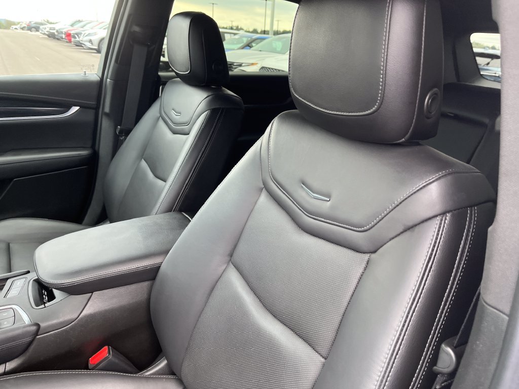 Used 2023 Cadillac XT5 Premium Luxury AWD/4WD image 14
