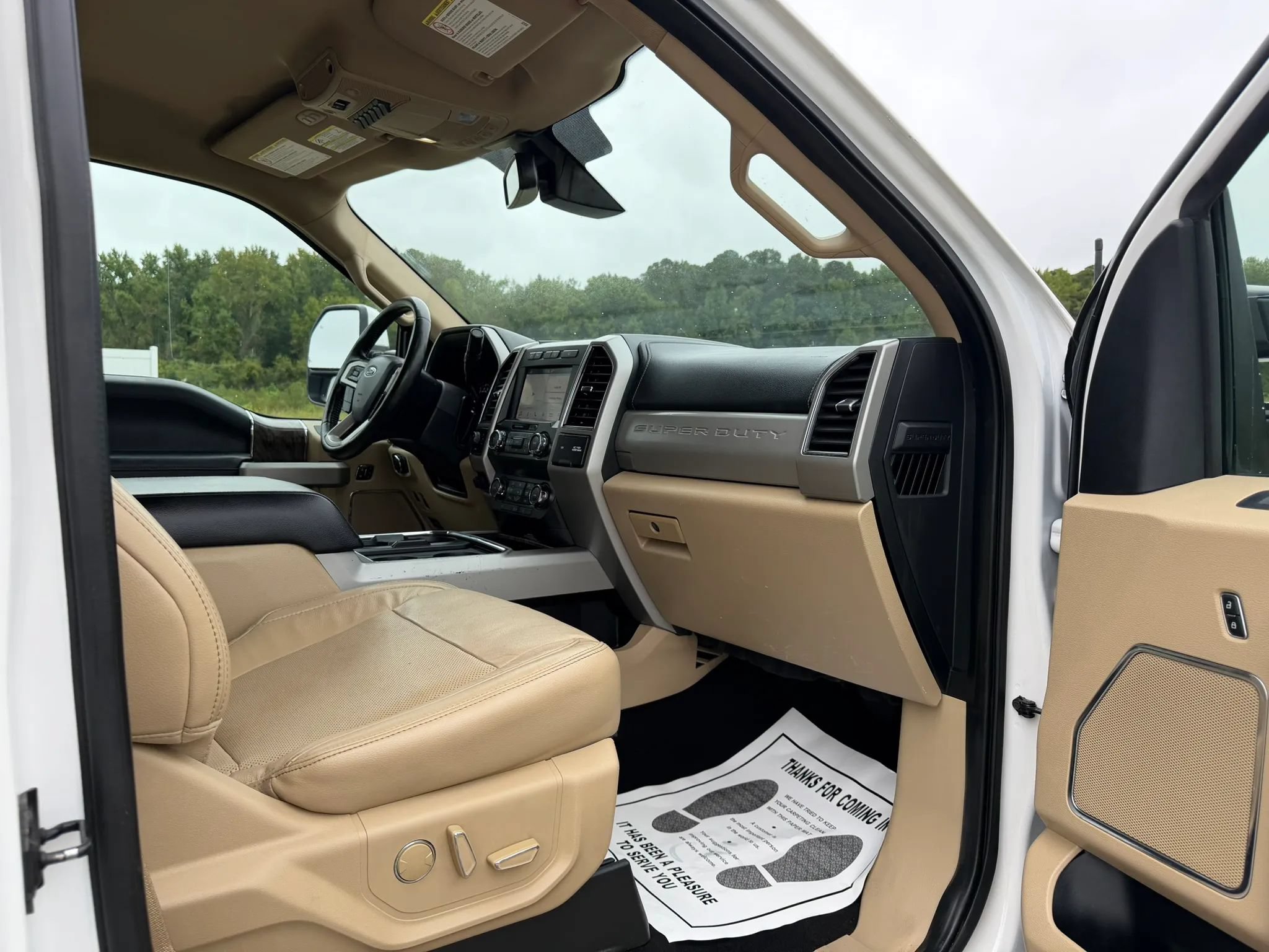 Used 2019 Ford F250 Lariat w/ Lariat Ultimate Package AWD/4WD image 32