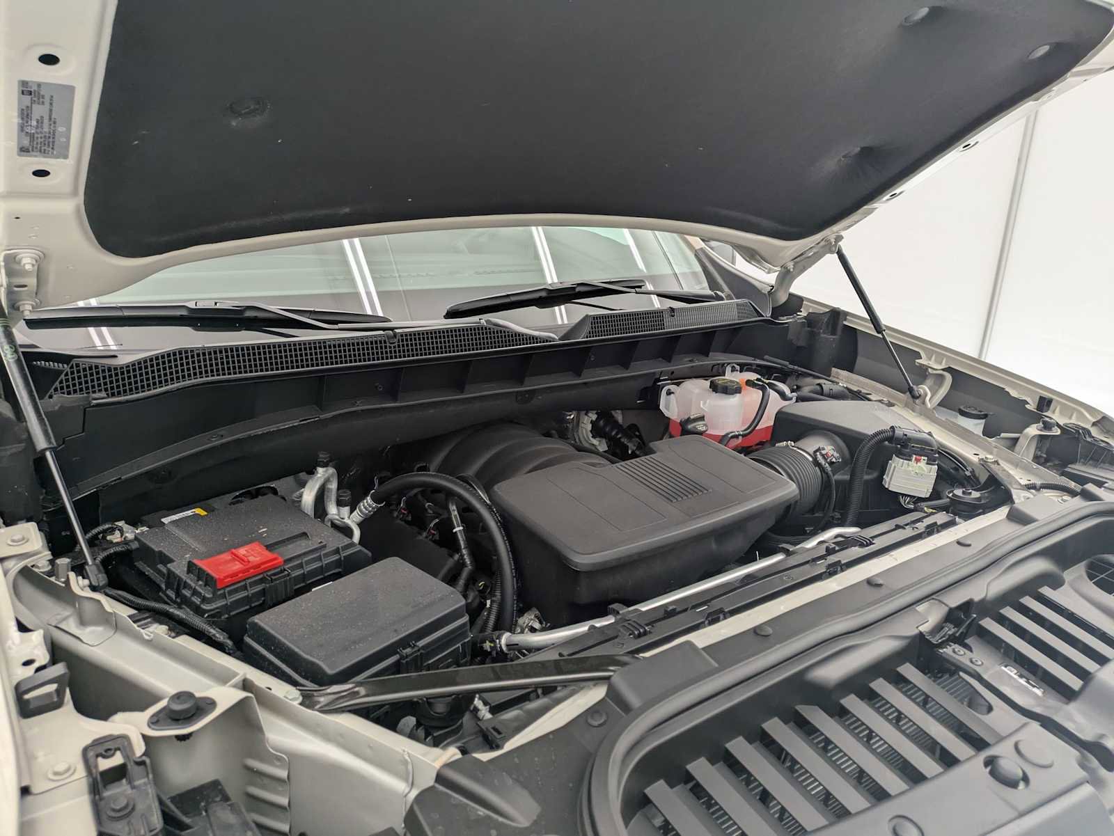 New 2026 Chevrolet Silverado 1500 RST w/ LPO, Dark Essentials Package AWD/4WD image 16