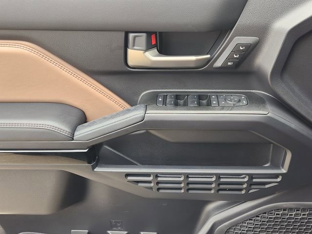 Used 2025 Toyota 4Runner Limited image 17
