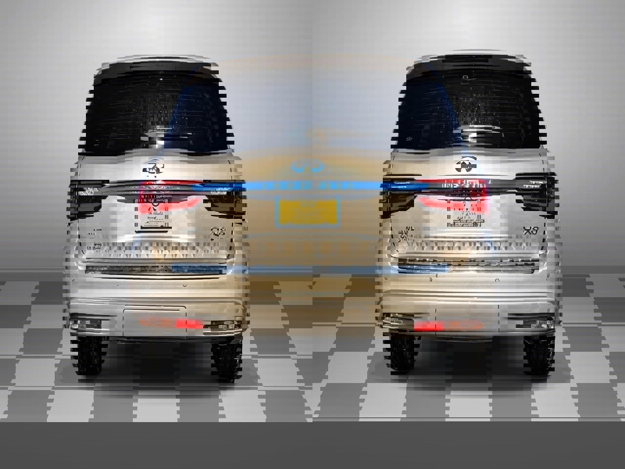 Used 2023 INFINITI QX80 Sensory w/ Cargo Package image 5