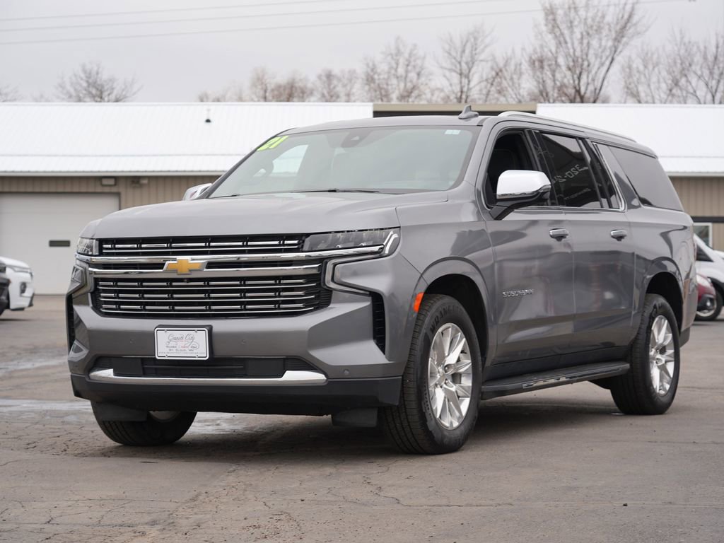 Used 2021 Chevrolet Suburban Premier w/ Premium Package image 7