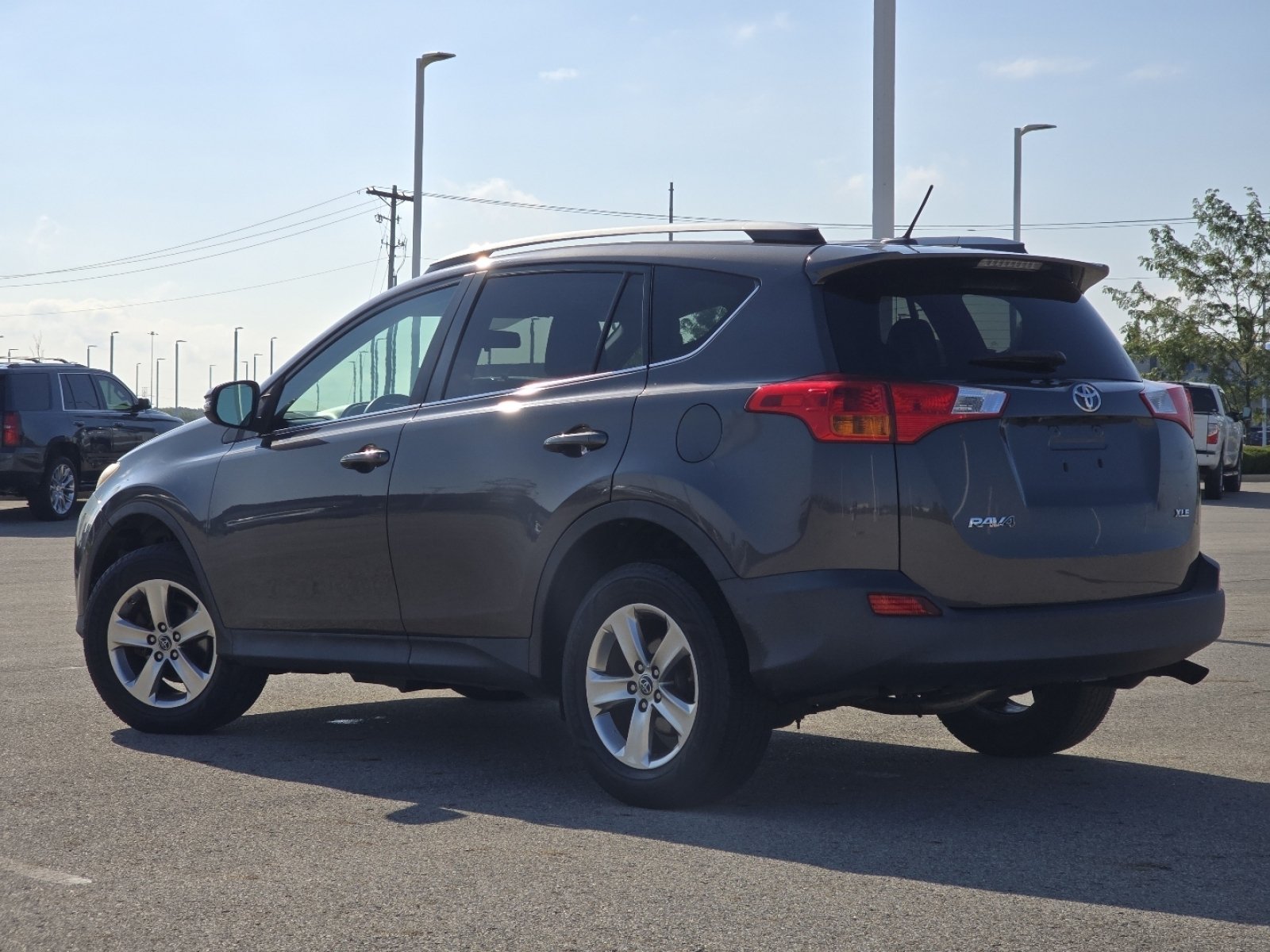 Used 2015 Toyota RAV4 XLE FWD image 17