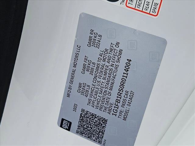 Used 2024 Chevrolet Camaro LT w/ RS Package image 28