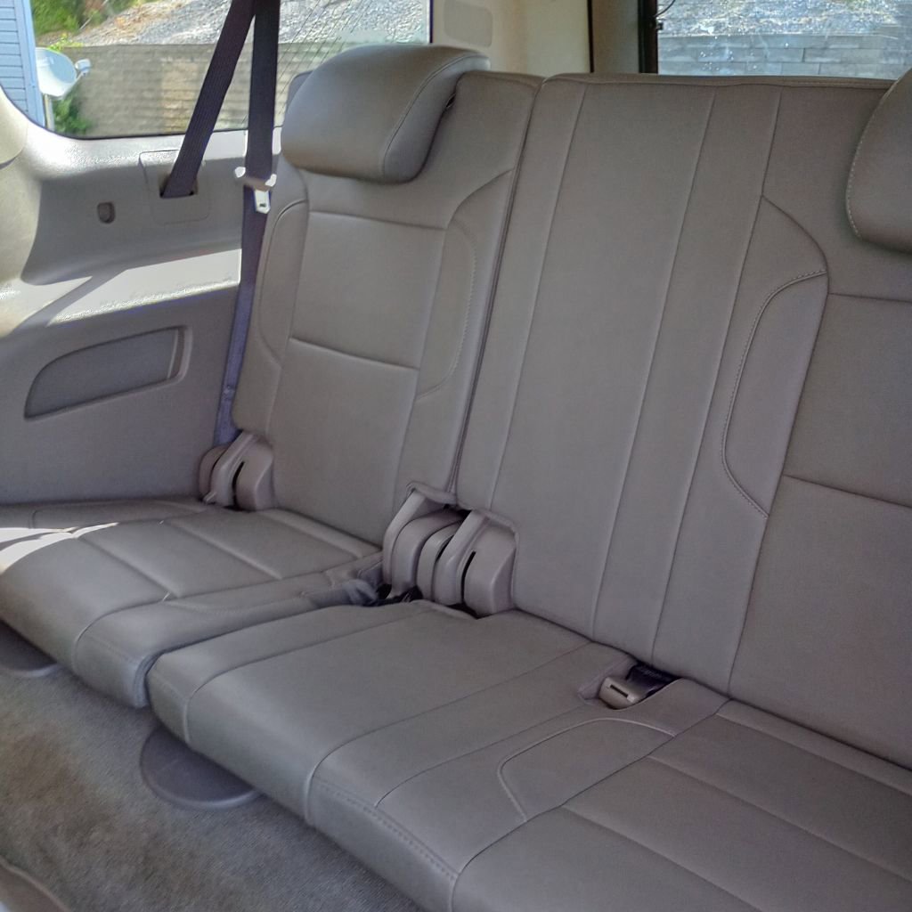 Used 2019 Chevrolet Suburban LT RWD image 18