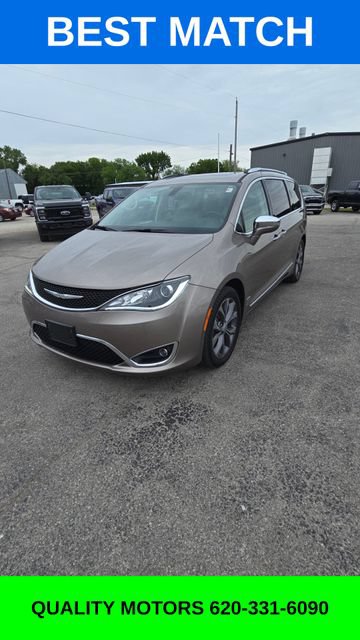 Used 2017 Chrysler Pacifica Limited FWD image 3
