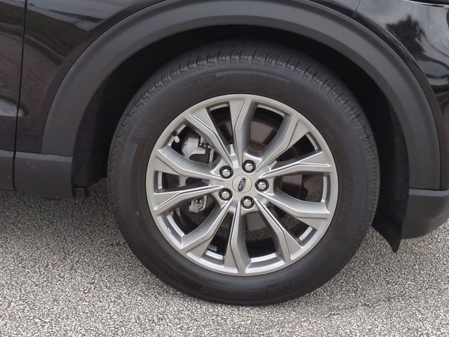 Certified 2023 Ford Explorer XLT w/ Equipment Group 202A RWD image 11